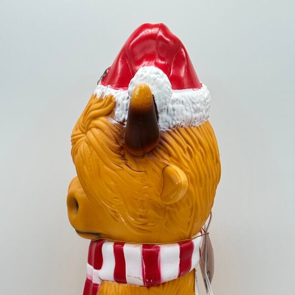 Highland Cow In Santa Hat & Scarf 24” Blowmold Christmas Decor NEW w/ Flaws - Picture 6 of 13